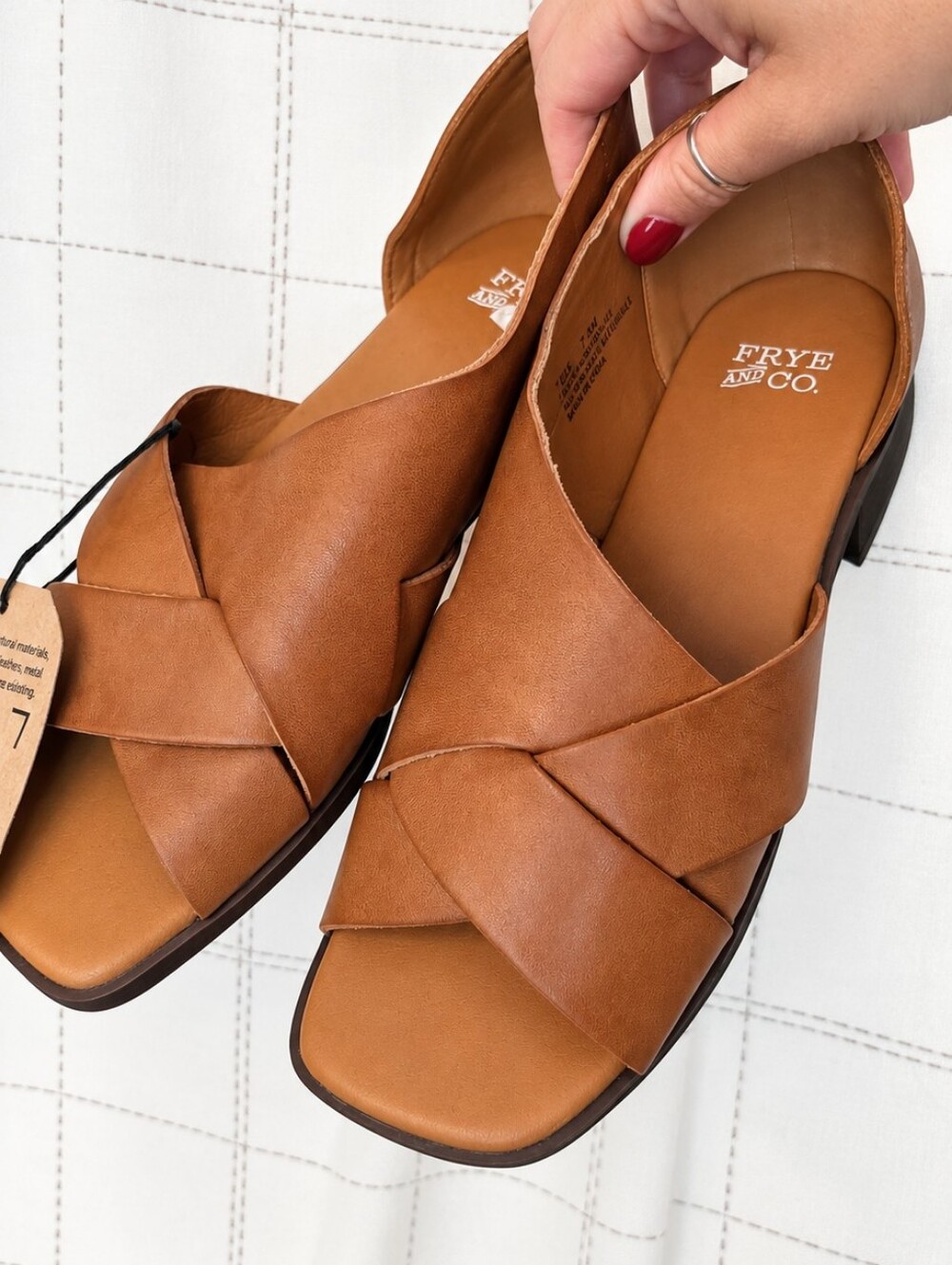 Frye And Co Tulia Flat/Sandal